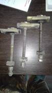 Болт торсиона подвески. Mitsubishi Delica, PD4W, PD6W, PE8W, P35W, PD8W, P25W