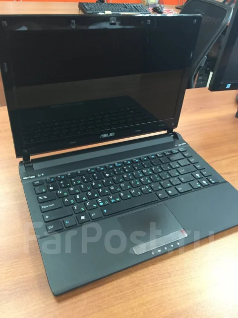 Asus U36. 13.3", 2 300����, ��� 4 ��, ���� 570���, WiFi: 1, Bluetooth: 1, ����������� �� 4��. ����