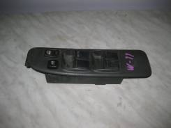 Кнопка стеклоподъемника. Nissan Avenir, W11