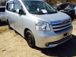 Toyota Noah. ZRR70