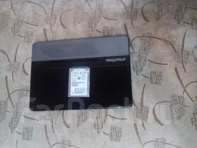 eMachines D440. 14", 2,2����, ���� 320���, WiFi: 1. ��� ����� �� ������� ����