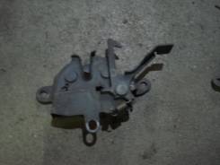 Замок капота. Toyota Carina, ST215, CT211, CT210, AT212, AT211, CT215, AT210, CT216 Toyota Celica, ST202, ST203 Двигатели: 4AGE, 2CT, 3SFE, 7AFE, 5AFE...