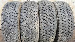 Bridgestone W940. Всесезонные, износ: 30%, 2 шт