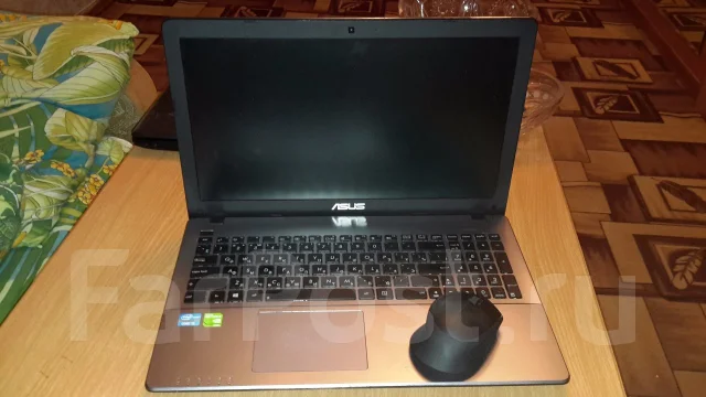 Asus X550CC. 1,8����, ���� 300���, WiFi: 1, Bluetooth: 1, ����������� �� 4��. ����