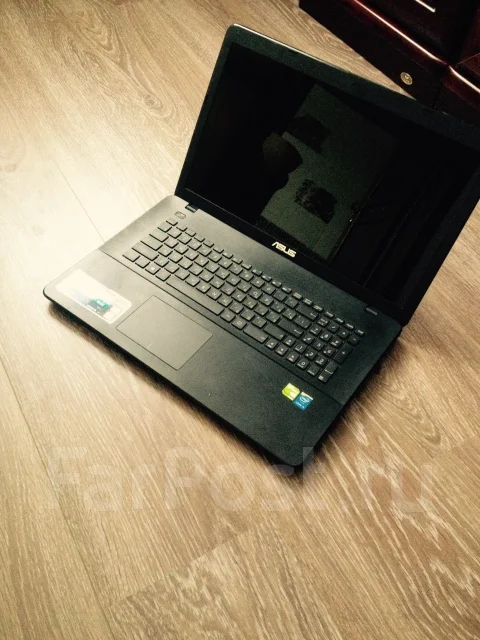 Asus X751LAV. 17.3", 2,7����, ��� 4 ��, ���� 500���, WiFi: 1, Bluetooth: 1, ����������� �� 24��. ����