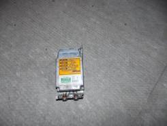 Блок управления airbag. Toyota Ipsum, SXM10, SXM10G, SXM15G, SXM15