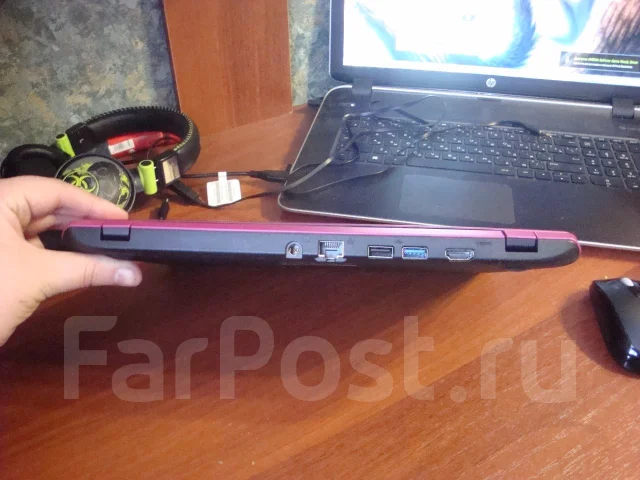 Acer Aspire E3-112. 11", 2,2����, ��� 2048 ��, ���� 320���, WiFi: 1, Bluetooth: 1, ����������� �� 3��. ����