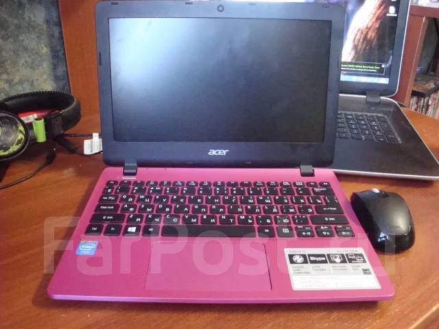 Acer Aspire E3-112. 11", 2,2����, ��� 2048 ��, ���� 320���, WiFi: 1, Bluetooth: 1, ����������� �� 3��. ����