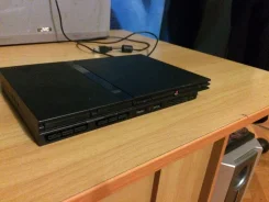 Sony PlayStation 2 Slim ����
