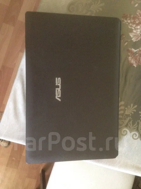 Asus K53SJ. 15.6", 2 300����, ��� 4 ��, ���� 500���, WiFi: 1, Bluetooth: 1, ����������� �� 4��. ����