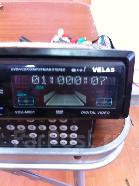 Velas VDU-M801 ����