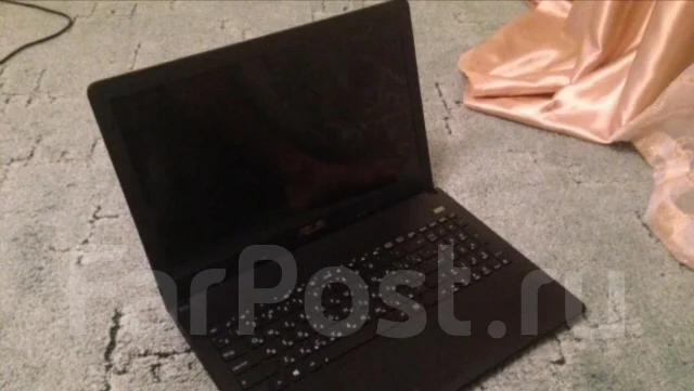 Asus X501U. WiFi: 1, Bluetooth: 1 ����