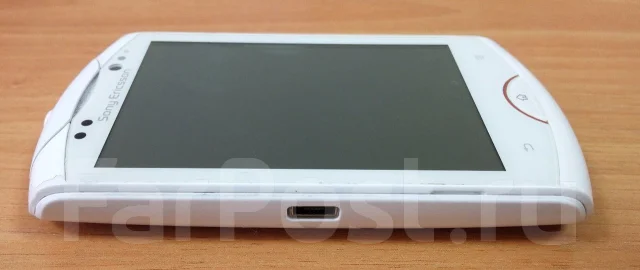 Sony Ericsson Walkman Live WT19i. �/� ����