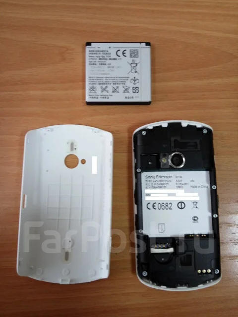 Sony Ericsson Walkman Live WT19i. �/� ����