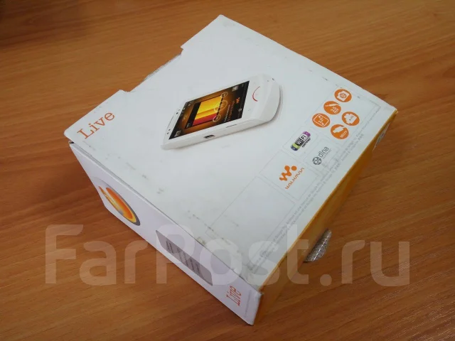 Sony Ericsson Walkman Live WT19i. �/� ����