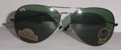 Очки Ray-Ban.