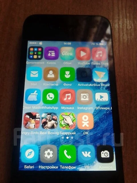 Apple iPhone 4 8Gb ����