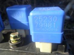Реле. Nissan: Tino, Bluebird, Caravan, Wingroad, Presage, Stagea, Crew, NP300, Bluebird Sylphy, Sunny California, Avenir, March, Homy, Rasheen, Largo...