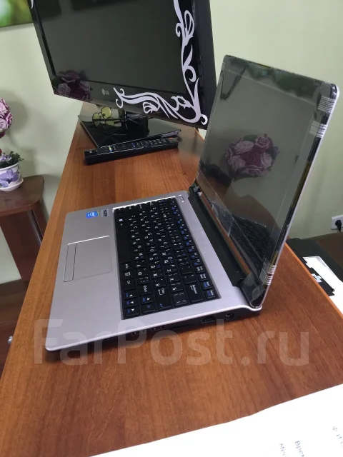 DEXP. 11.6", 2,2����, ��� 2048 ��, ���� 500���, WiFi: 1, Bluetooth: 1, ����������� �� 3��. ����