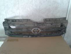Решетка радиатора. Toyota Noah