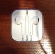 Apple EarPods MD827