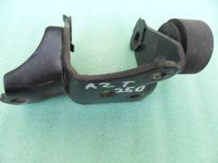 Кронштейн опоры двигателя. Toyota Avensis, AZT250, AZT250W, AZT251, AZT250L Двигатели: 2AZFSE, 1AZFE, 1AZFSE
