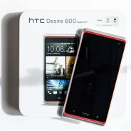 HTC Desire 600 Dual Sim. �/�