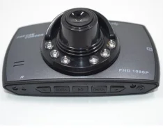 CarCam F2000FHD. ��� ����� �� ������������ ����