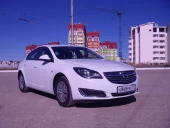 Opel Insignia ����