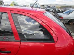 Стекло боковое. Skoda Fabia