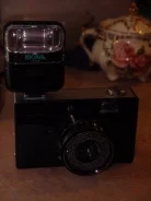 ����� ����