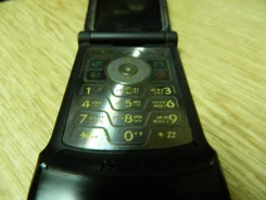 Motorola RAZR V3 ����