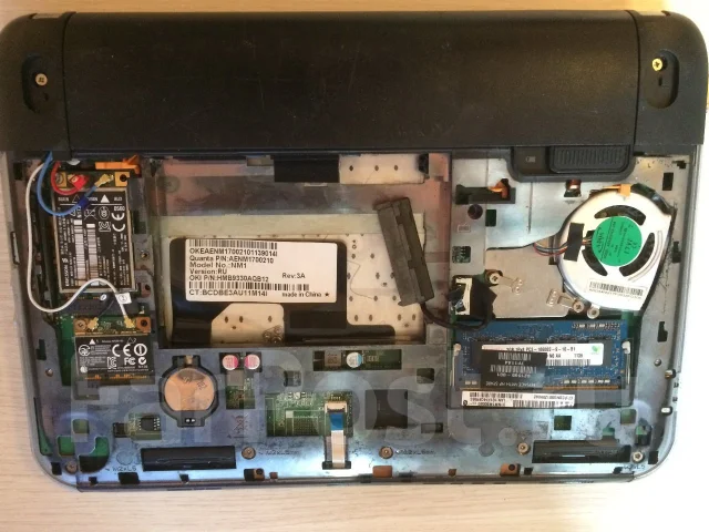 HP Mini 210-3053er. ��� 2048 ��, WiFi: 1, Bluetooth: 1 ����