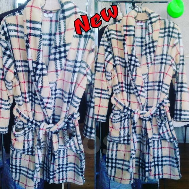 Burberry. 42 44 40 44 46