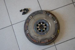������� ������������ 12345AA002 ��� Subaru Legacy 2003-2007 EJ204 5MT ����