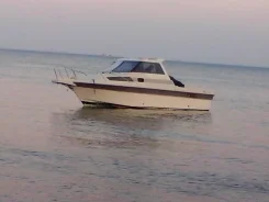 Yamaha FR-25. 1990 ���, ����� 8,5��., ��������� ���������, 175��.�., ������ ����