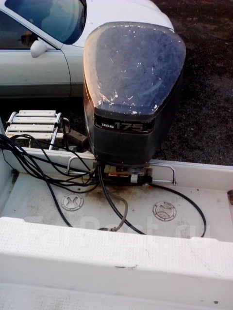 Yamaha FR-25. 1990 ���, ����� 8,5��., ��������� ���������, 175��.�., ������ ����