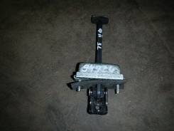 Ограничитель двери. Ford Focus