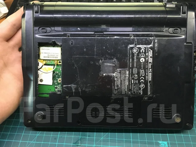 Asus Eee PC 900HA. 9", 2����, ��� 1024 ��, ���� 8���, WiFi: 1, ����������� �� 1��. ����