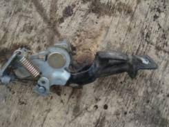 Ручка открывания багажника. Toyota: Corolla, Tercel, Corsa, bB, Yaris, Corolla Levin, Corolla II, Sprinter Trueno, Sprinter, WiLL Vi, Vitz, Echo, Coro...