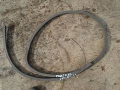 Уплотнитель двери багажника. Toyota Yaris, NCP11, NCP12 Toyota Echo, NCP12, NCP11 Toyota Platz, SCP11, NCP12, NCP16 Двигатели: 1NZFE, 2NZFE, 1SZFE
