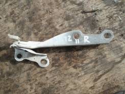 Крепление капота. Toyota: Vitz, Echo Verso, XA, Yaris, WiLL Cypha, Echo, Funcargo, ist, Platz, Yaris Verso, Scion Двигатели: 1SZFE, 1NZFE, 2NZFE, 2SZF...
