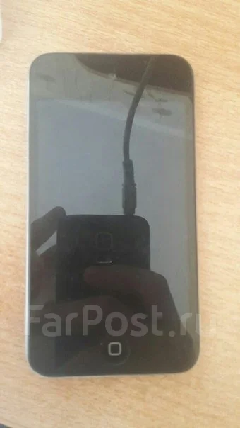 Apple iPod touch 4. ����