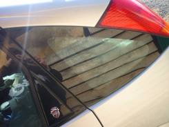 Стекло боковое. Ford Focus