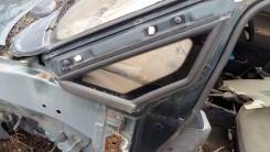Стекло боковое. Nissan Prairie, NM11