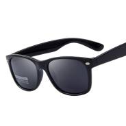 Очки Ray-Ban.