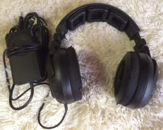 ROCCAT ����