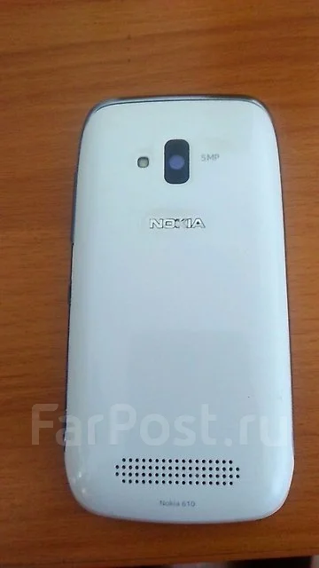 Nokia Lumia 610 ����