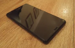 Sony Xperia Z3 Compact. �/�