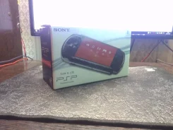 Sony PlayStation Portable 3000 ����